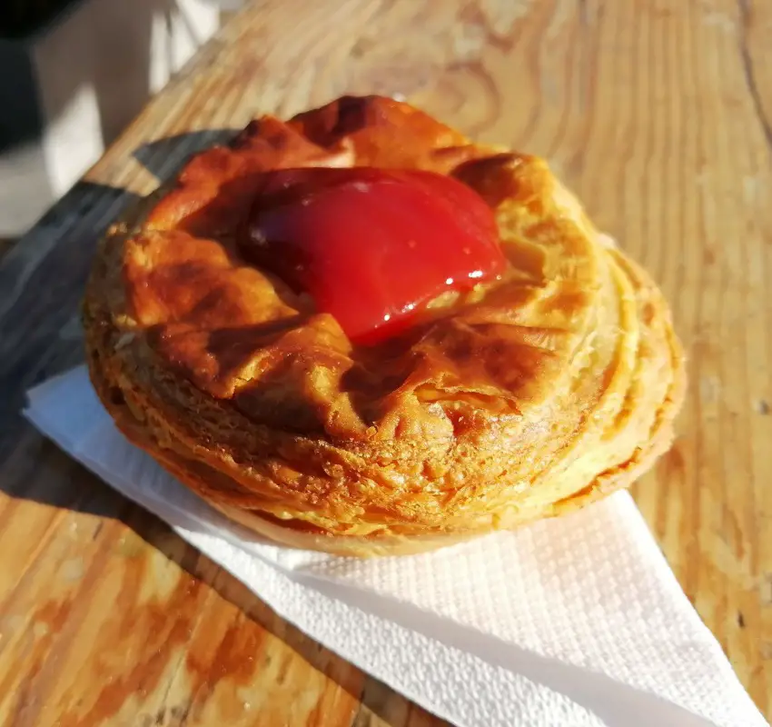 where to eat in Port Douglas pies