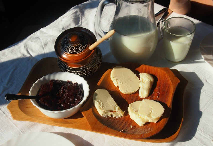 Romanian Breakfast