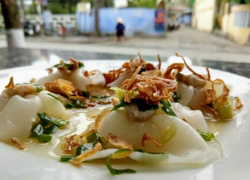 Vietnamese food blog and guide. White rose from Hoi An
