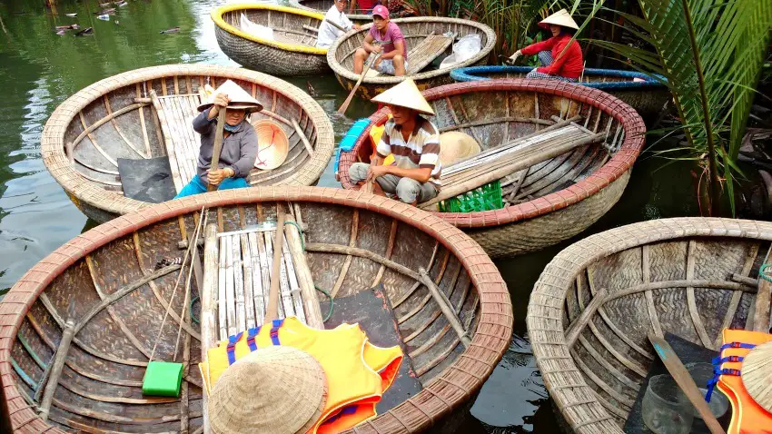 Coracle rides Hoi An