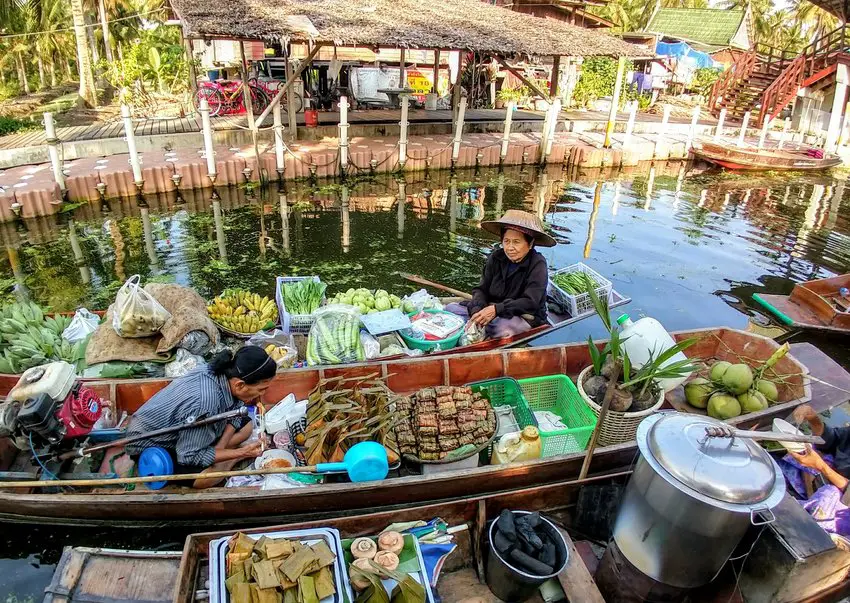 Floating Market Thailand. Food of The World Blogs Thai Food
